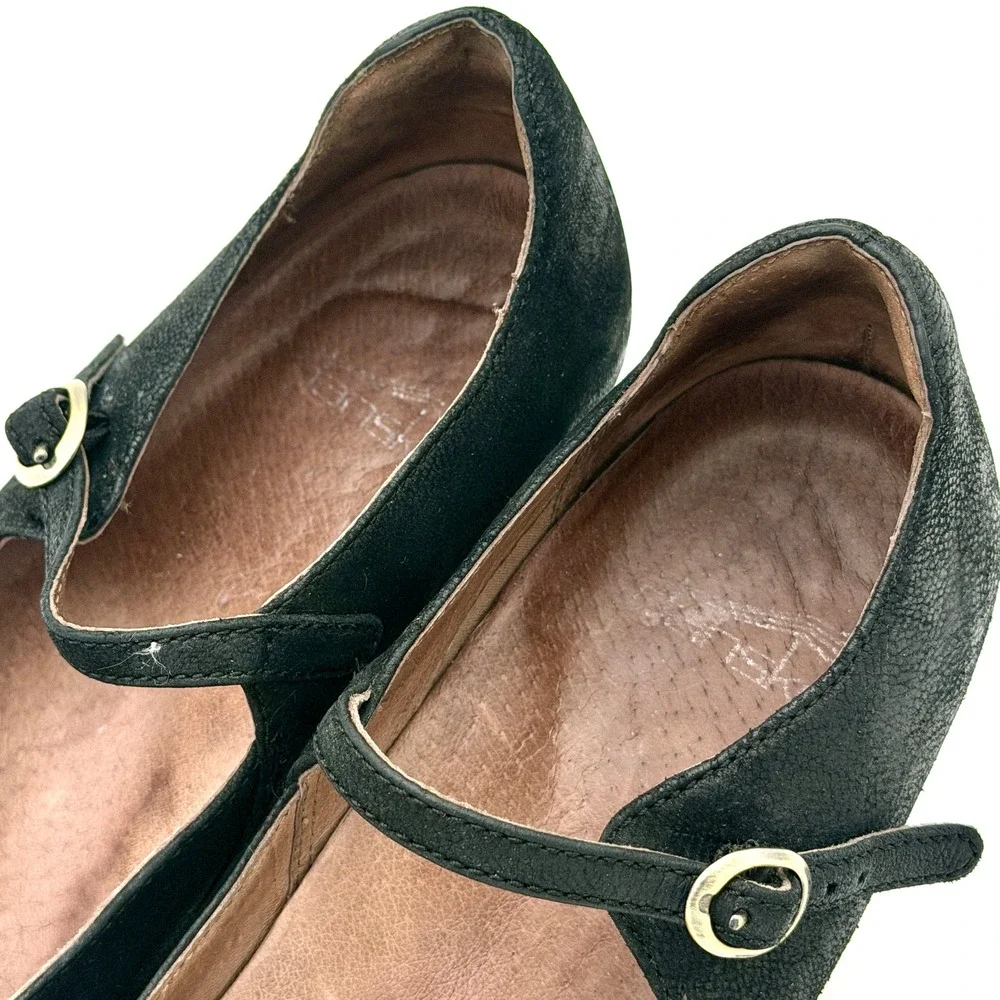 Dansko black pebbled